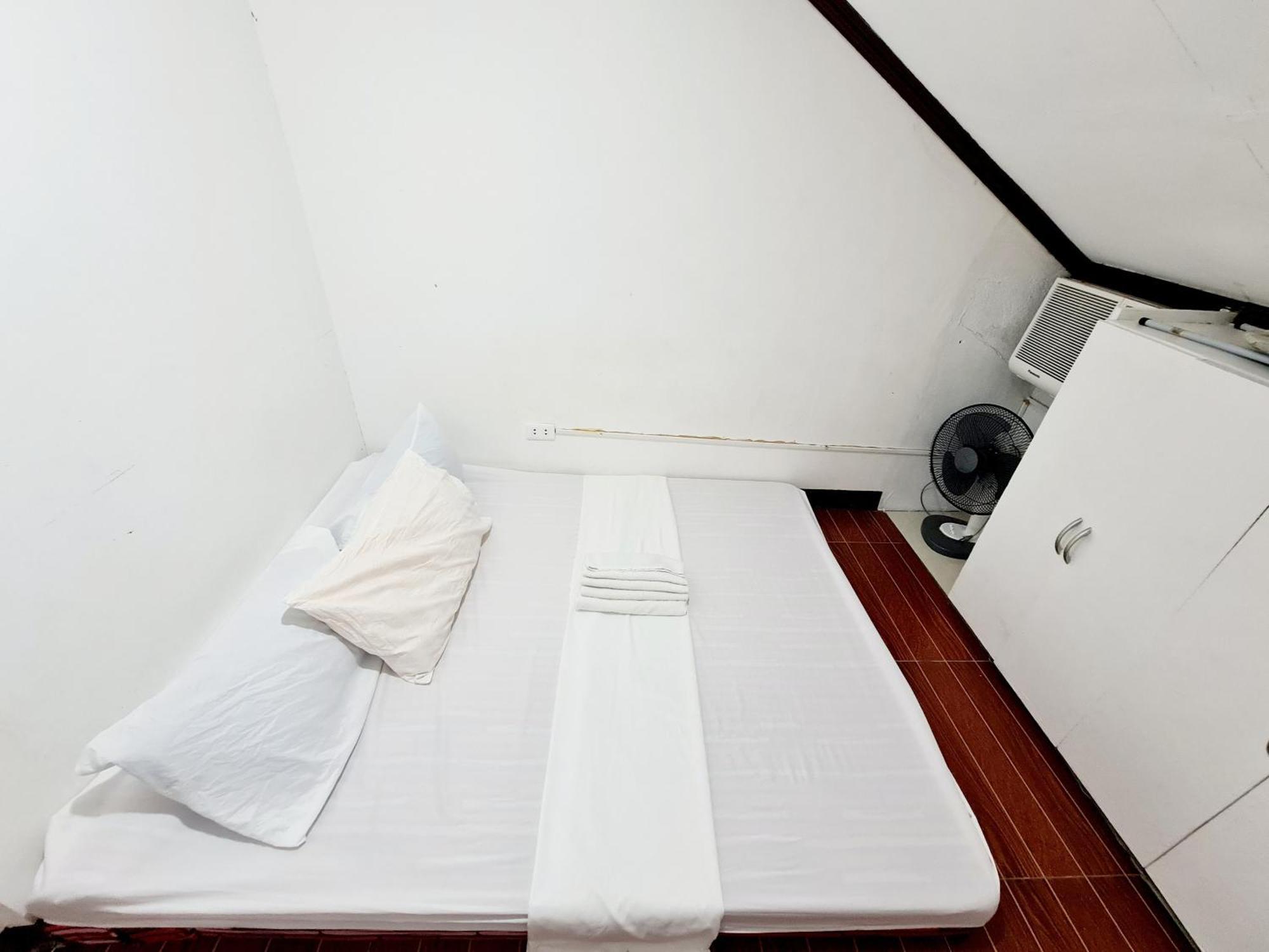 Calapan City Fully Furnished House Transient Near Xentromall L39 ภายนอก รูปภาพ