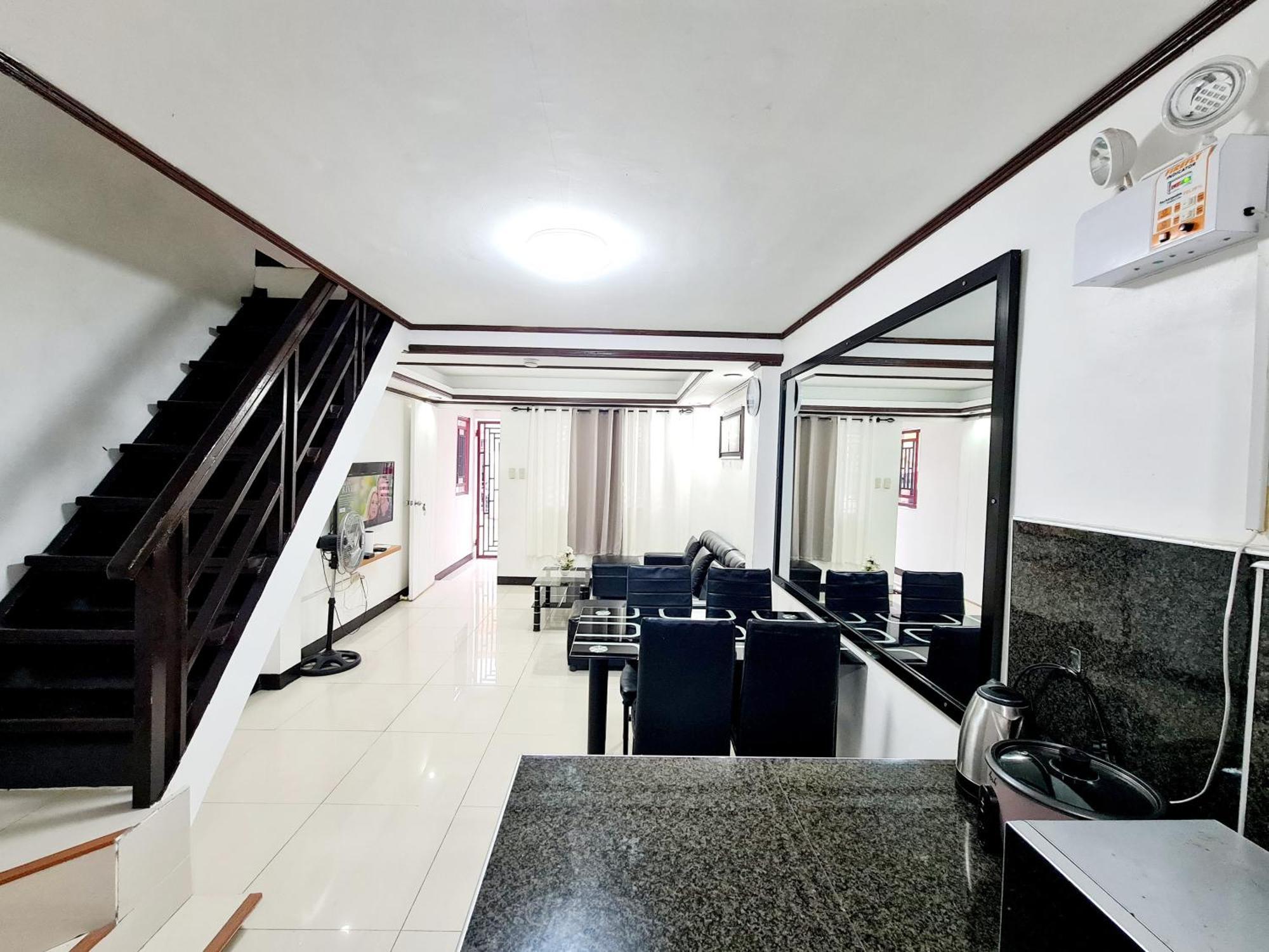 Calapan City Fully Furnished House Transient Near Xentromall L39 ภายนอก รูปภาพ